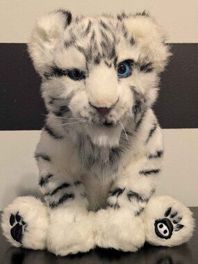 WowWee Alive White Tiger Cub